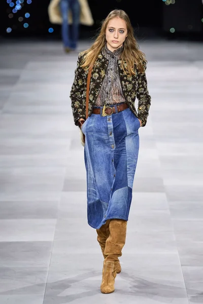 Look 14